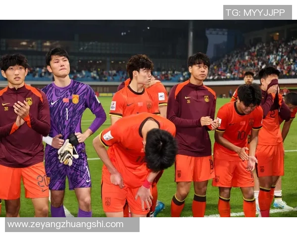 年轻后卫足球崛起新星展现潜力与激情引领未来赛场风潮